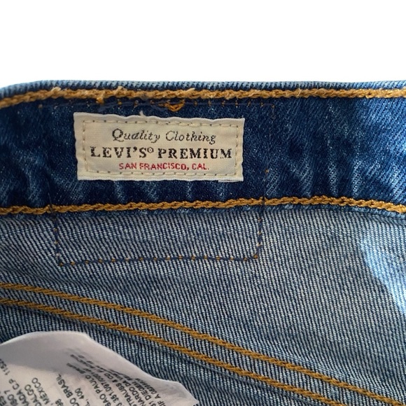 Levi's 501 Premium Denim Blue Cut Off's Medium Wash Jean Shorts Sz 26 - Picture 8 of 11